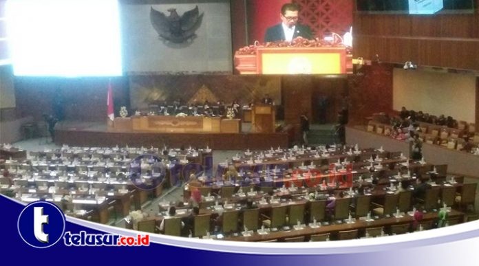 Paripurna DPR Bacakan Rekomendasi Pansus Angket KPK