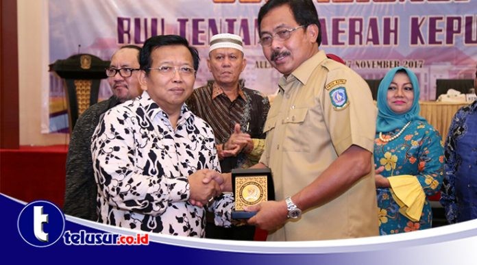 Mencari Pengganti Oso, Apakah Muqowam Atau Hemas Lagi