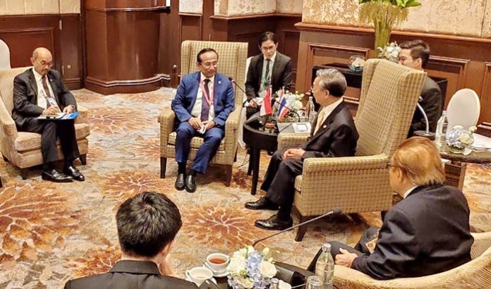 Mewakili DPR, Satya Yudha Tatap Muka Dengan Chuan Leekpai