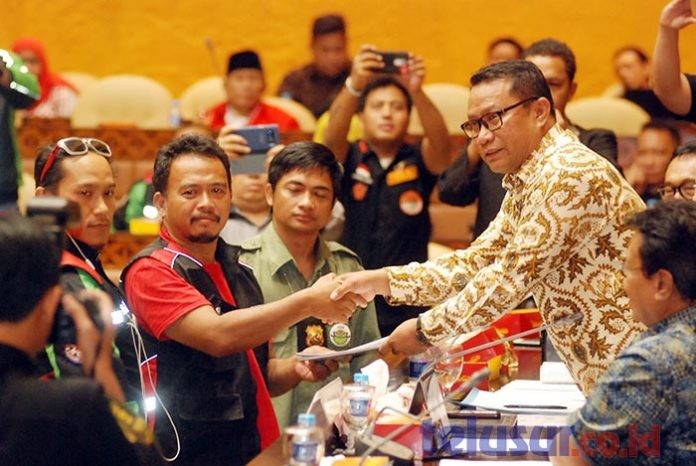 Digeruduk Ojol, Bos Komisi V Janji Panggil Menhub