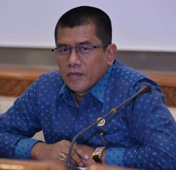 Muslim : Pembuang Sampah di Jalan Raya Harus Diproses Hukum