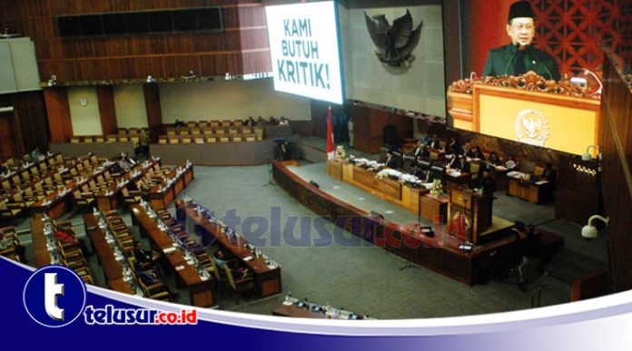 Paripurna DPR Sepakati Pembahasan RUU Terorisme Diperpanjang