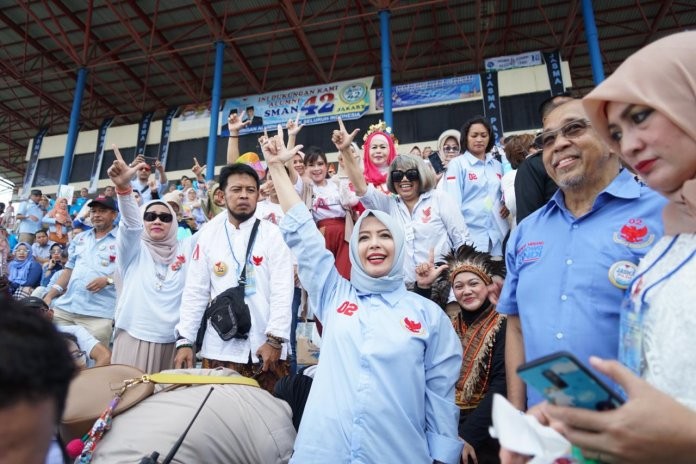 Tak Mau ada Kecurangan Di TPS, Ini Pinta Istri Sandi Pada Relawan