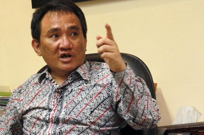 Andi Arief Titip Pertanyaan Ke Prabowo: Pak Jokowi, Sudah Berapa Janji Pilpres 2014 Yang Dipenuhi?