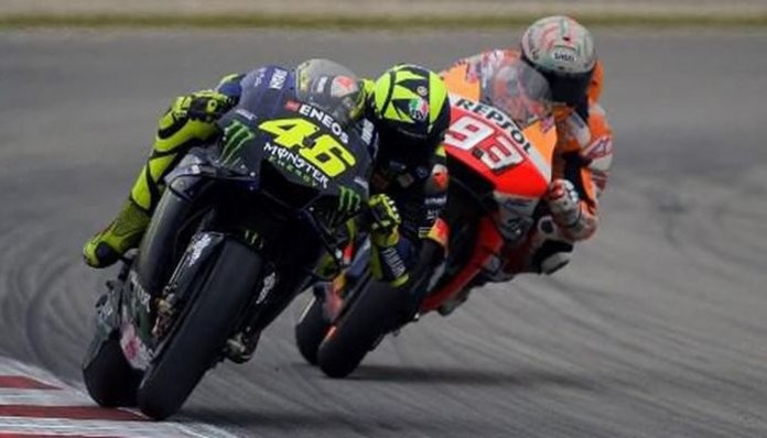 Dikuntit Marquez, Rossi: Mungkin Dia Tak Miliki Pengalaman Yang Cukup