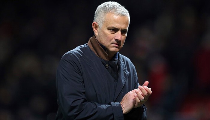 Sindir Pogba, Mourinho Sarankan Rakitic Perbaiki Penampilan di IG