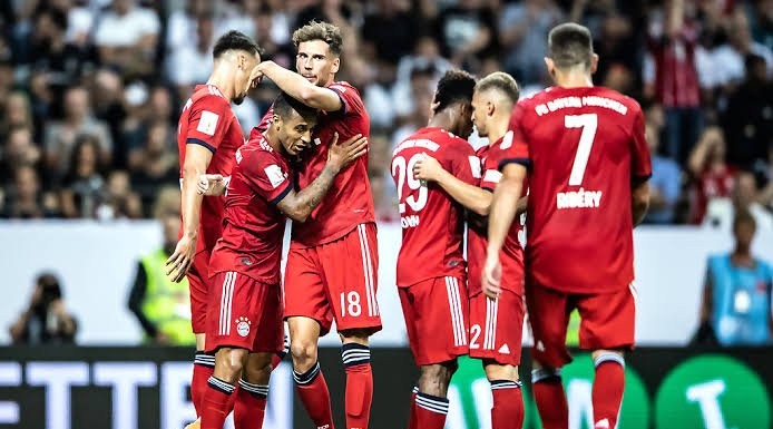 Bayern Munchen Libas Borussia Moenchengladbach di Liga Jerman