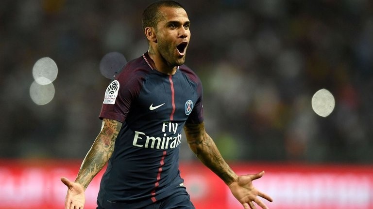 Habis Bantai Setan Merah, Dani Alves Yakin PSG Jadi Juara Champions