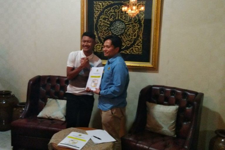 Rekrut 2 Pemain Muda dan 1 Pemain Senior
