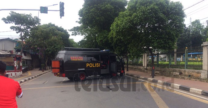 Benda Mencurigakan, Polisi Terjunkan Gegana ke Palmerah