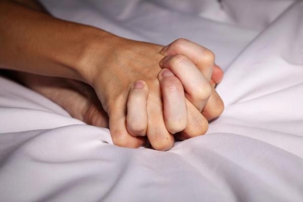 Jaga Keharmonisan, Pasangan yang Menikah di Usia 30-an Harus Banyak Bereksperimen di Ranjang