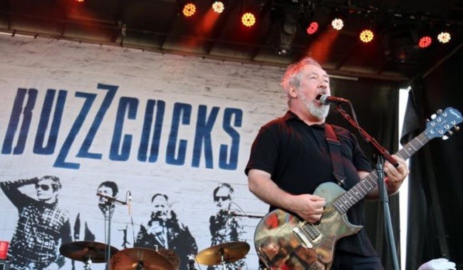 Pete Shelley, Vokalis Band Legenda Punk Buzzcocks Tutup Usia