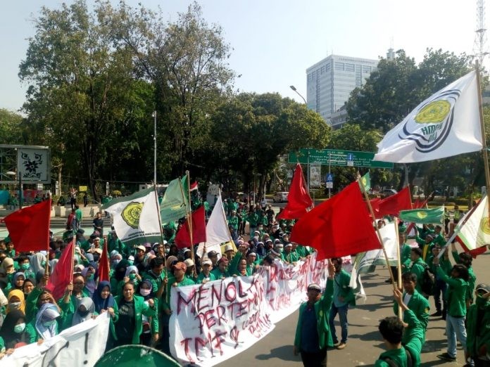 Ekonomi Dan Demokrasi Terancam, Mahasiswa UMJ Bersatu Gelar Aksi Depan Istana
