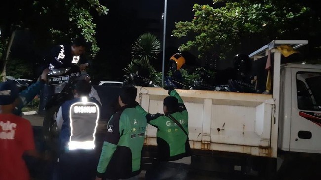 Parkir Sembarangan, Puluhan Ojek Online Diciduk Dishub