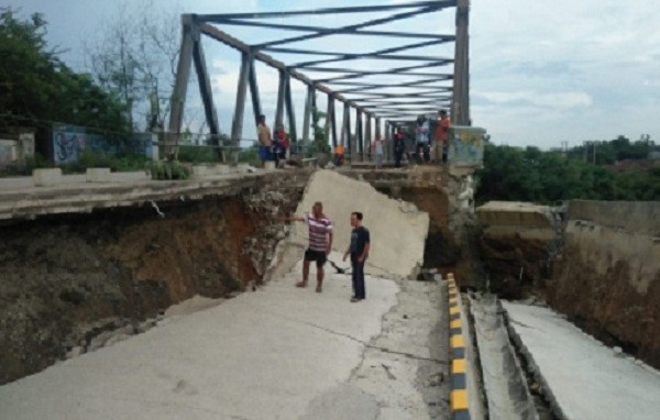 Perbaikan Jembatan Cipamingkis, Pemkab Tunggu Kajian Tim Teknis UI