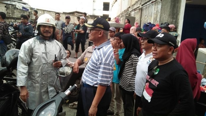 Tinjau Kebakaran, Walkot Jakut Instruksikan Pendirian Lokasi Pengungsian Warga