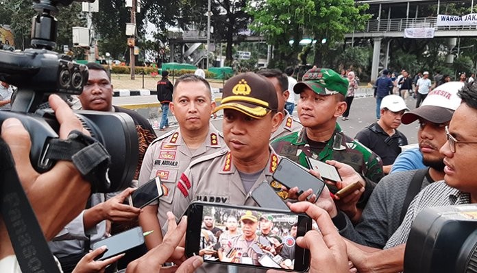 Berlangsung Tertib, Kapolres Jakpus Apresiasi Massa Aksi Kawal Sidang MK