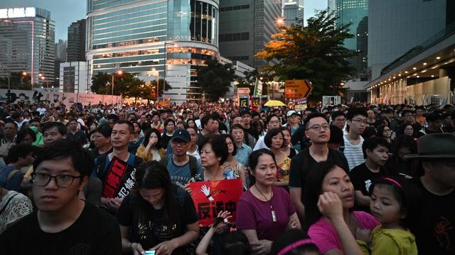 Tolak RUU Ekstradisi, Ribuan Warga Hong Kong Kepung Markas Polisi