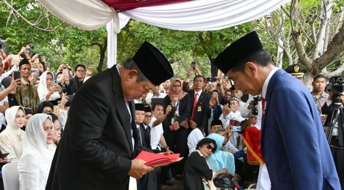 Jokowi: Flamboyan Telah Pergi