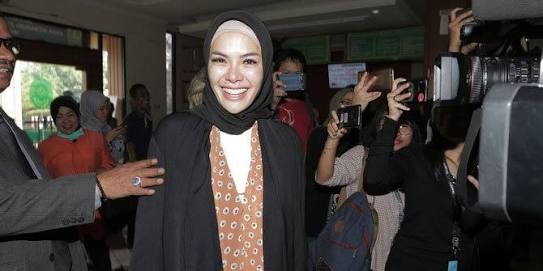 Nikah Dengan Dipo Latief, Nikita Mirzani Merasa Seperti Punya Anak Tiga