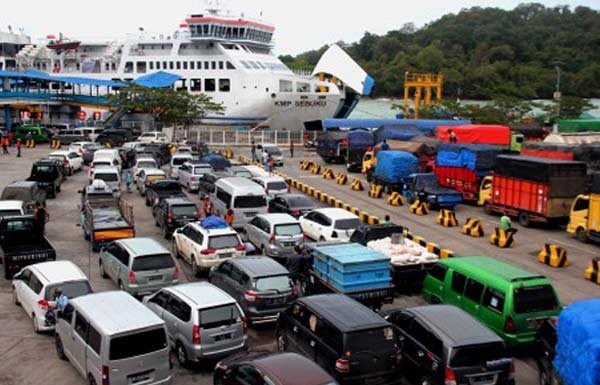 Siap-siap, Penyeberangan Merak – Bakeuhuni Diterapkan Sistem Ganjil Genap