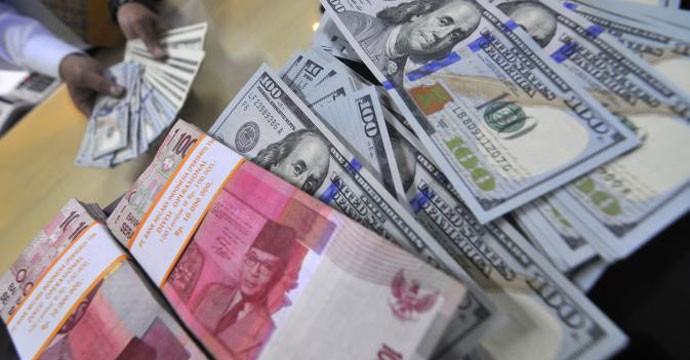 Rupiah Terus Anjlok