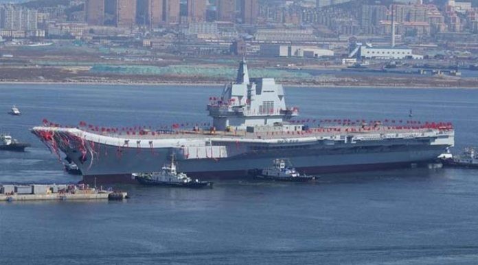 China Rencanakan Uji Laut Kapal Induk Buatannya