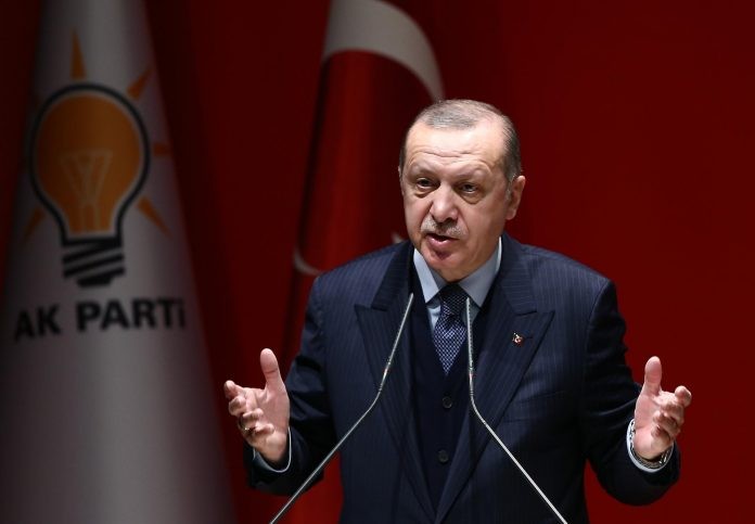 Pidato Kemenangan, Erdogan Nyanyikan Satu Bangsa Satu Bendera
