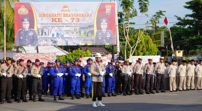 Rayakan Puncak HUT Bhayangkara di Mako Polsek