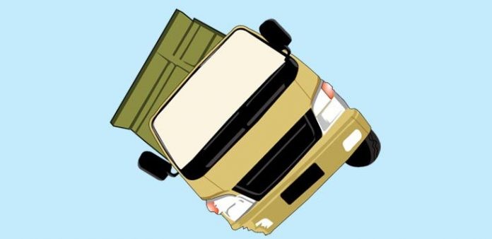 Truk Terbalik di Dalam Kapal Feri