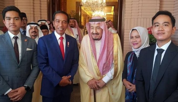 Jokowi Bawa Kedua Putranya Bertemu Raja Salman