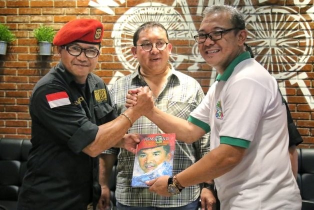 Fadli Zon Luncurkan Buku Asmujiono Pengibar Merah Putih Di Puncak Everest