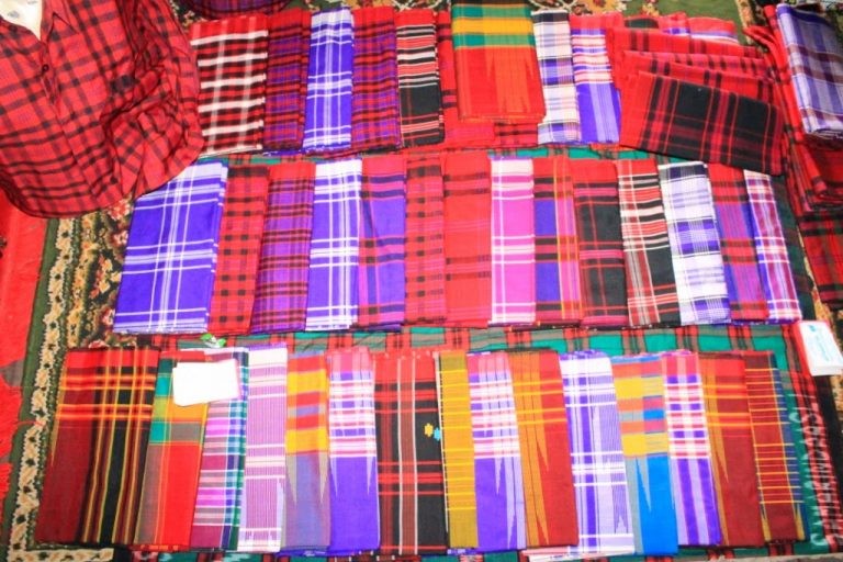 Jaga Warisan Budaya, Smesco Gelar Festival Sarung Indonesia