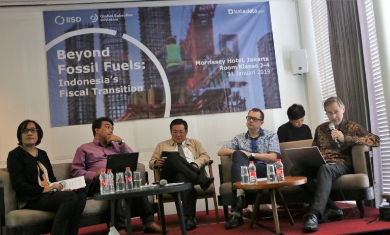Pendapatan Indonesia dari Sektor Migas Turun Drastis