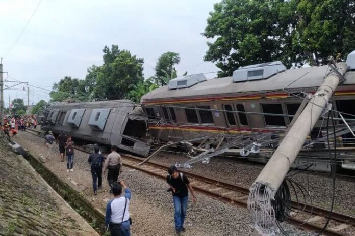 KRL Terguling, Penumpang Diimbau Pakai Tranportasi Lain