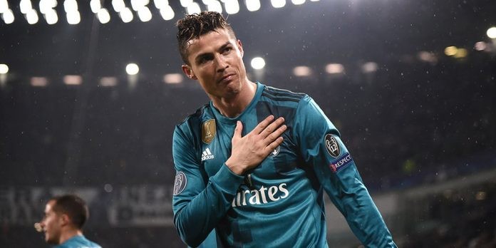 Perebutan Ballon d’Or, Ronaldo Sebut Salah Adalah Ancaman