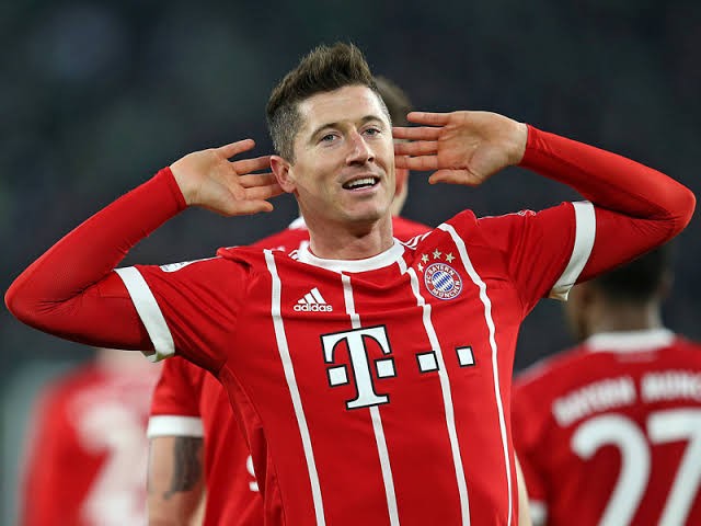 Polandia Cukur Lithuania 4-0, Lewandowski On Fire