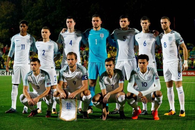 Gunduli Kosta Rika, Pelatih Inggris Sumringah