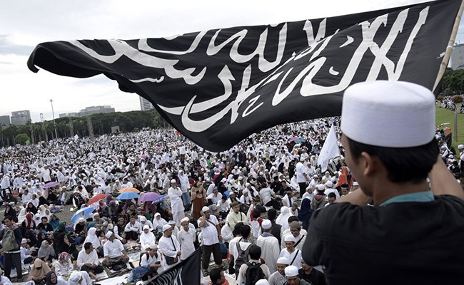 Peserta Reuni 212 Boleh Kibarkan Bendera Merah Putih Dan Kalimat Tauhid