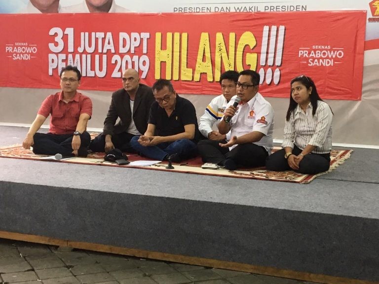 Putusan KIP Soal NIK dan NKK Harus Dijalankan