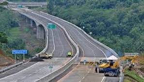Kemenhub Bakal Perbaiki Transportasi Ruas Tol Trans Jawa