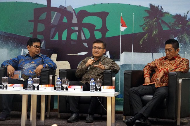 Diskusi RUU Pertahan Di DPR