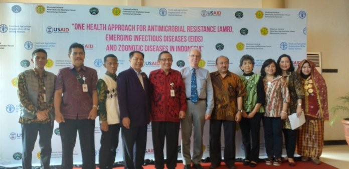 Warga Diminta Waspadai Ancaman Penyakit dan Resistensi Antibiotik Ternak