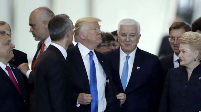 Diduga Terkait Skandal Rusia, Trump Pecat Jaksa Agung Jeff Seassion