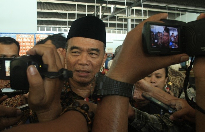 Mendikbud Perintahkan Kepsek Cari Siswa Yang Belum Dapat Sekolah