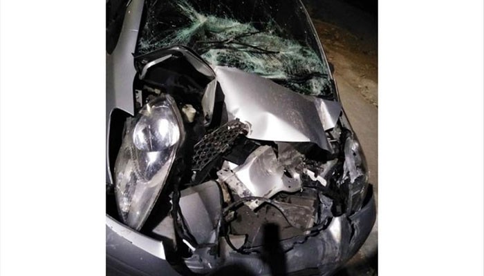 Toyota Yaris Tabrak Truk, Dua Orang Alami Luka-luka