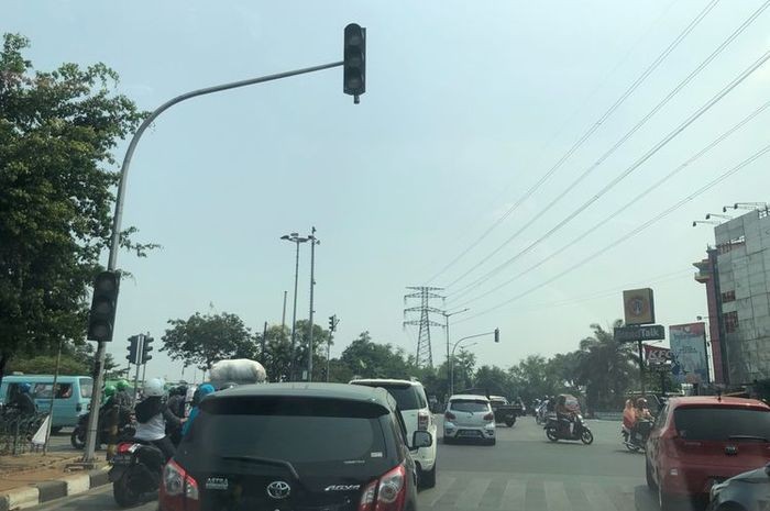 21 Traffic Light Di Jakarta Mati