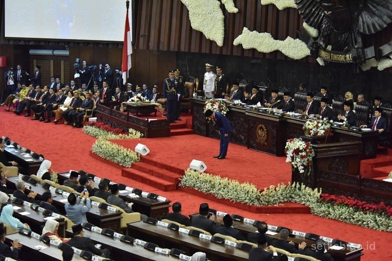 Usulan 10 Pimpinan MPR, Hanya Memenuhi Syahwat Parpol