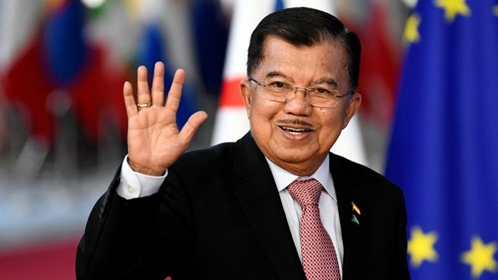 Wakil Presiden Kalla Hadiri Peringatan Hari Konstitusi