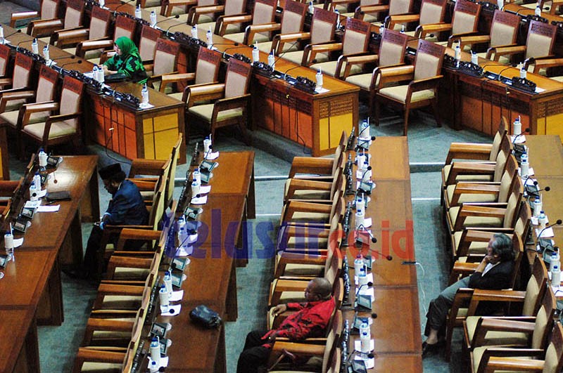Paripurna DPR Banyak Anggota Mangkir